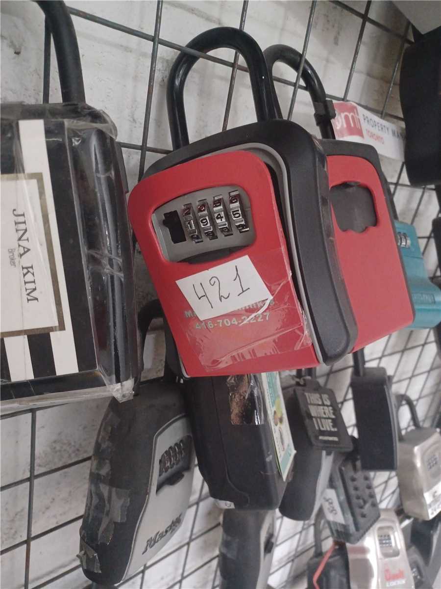 120 Parliament St, #421