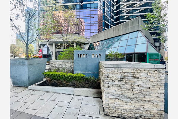 1001 Bay St, Toronto