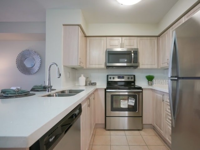 4968 Yonge St, #1708