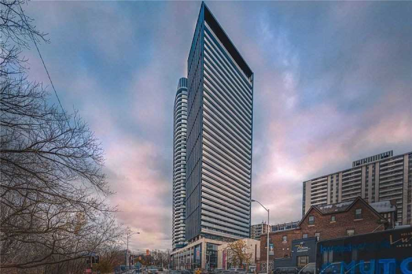 575 Bloor St E, Toronto