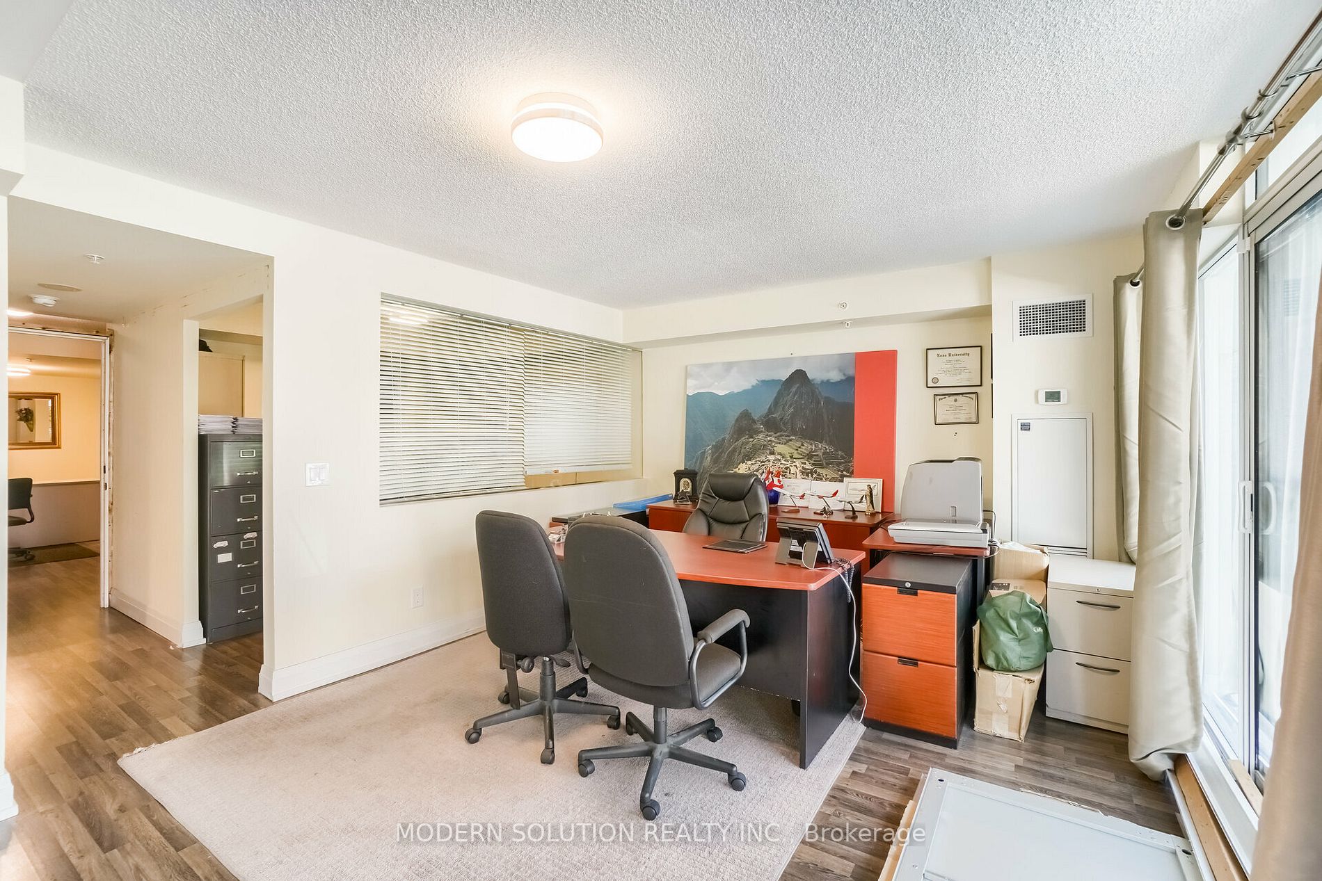 555 Wilson Ave W, #E109