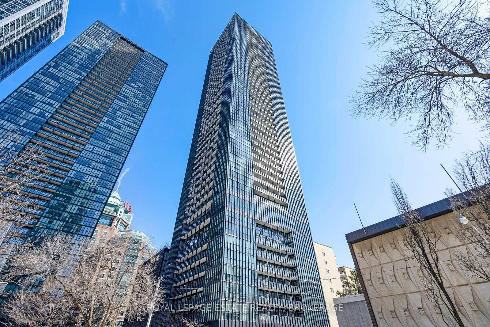 101 Charles St E, #1909