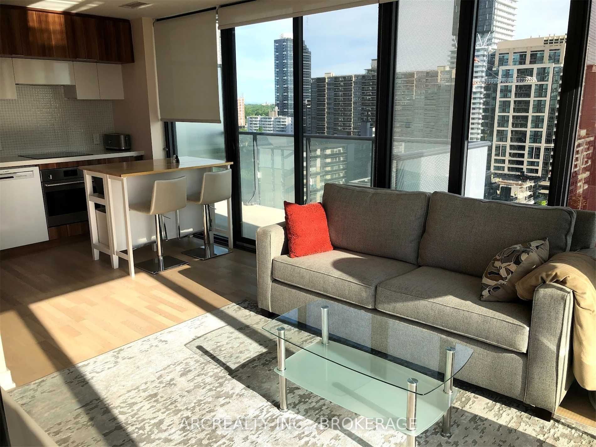 185 Roehampton Avenue, #1205