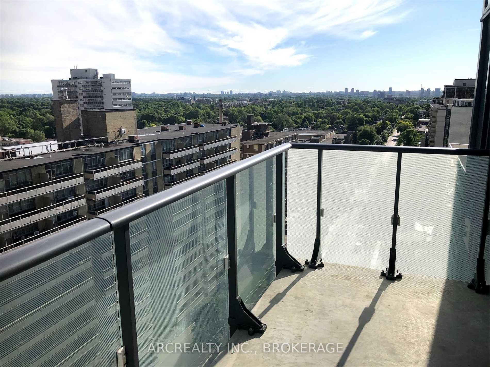 185 Roehampton Avenue, #1205