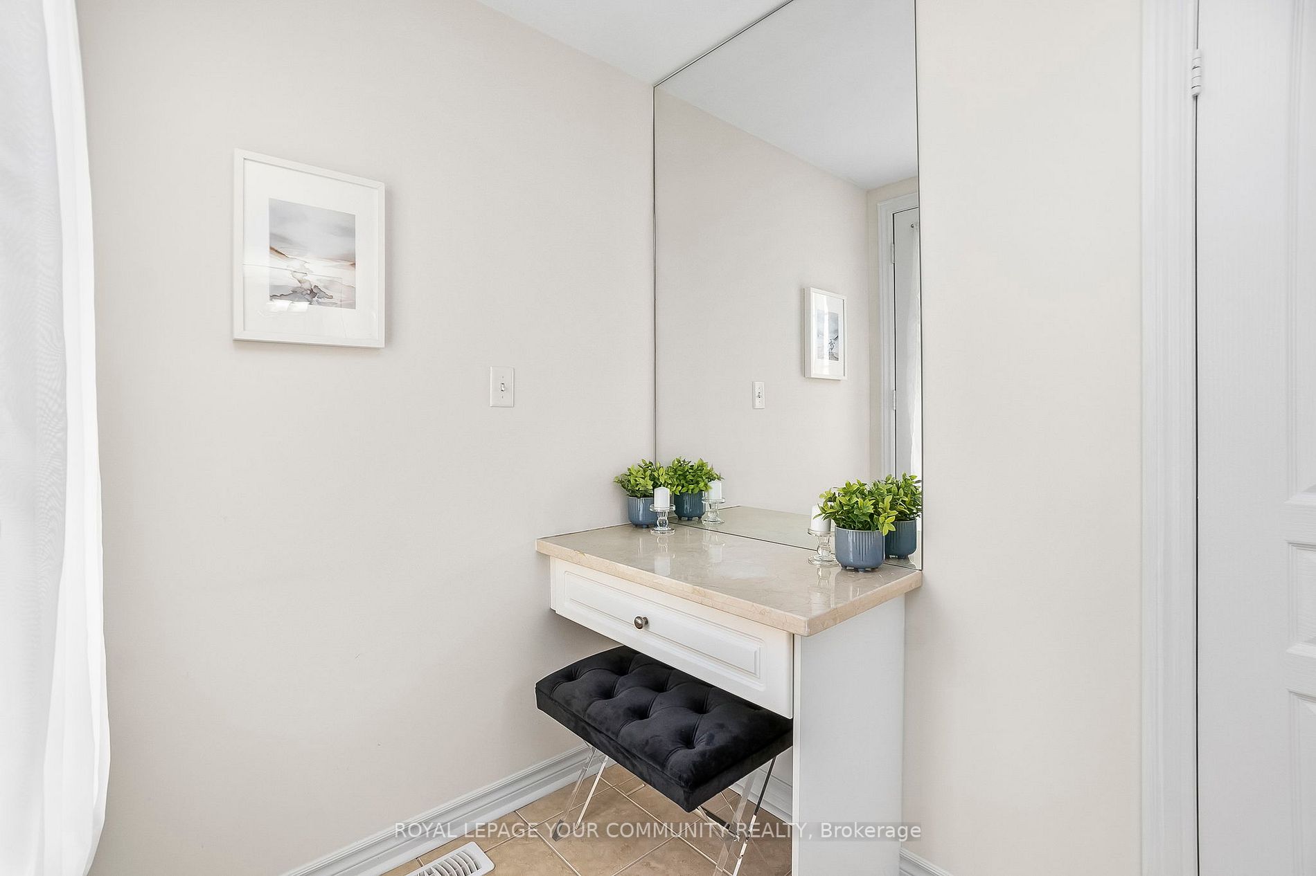 Listing C5984548 - Large Photo # 25