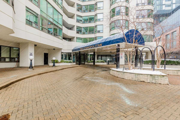 25 Maitland St, Toronto