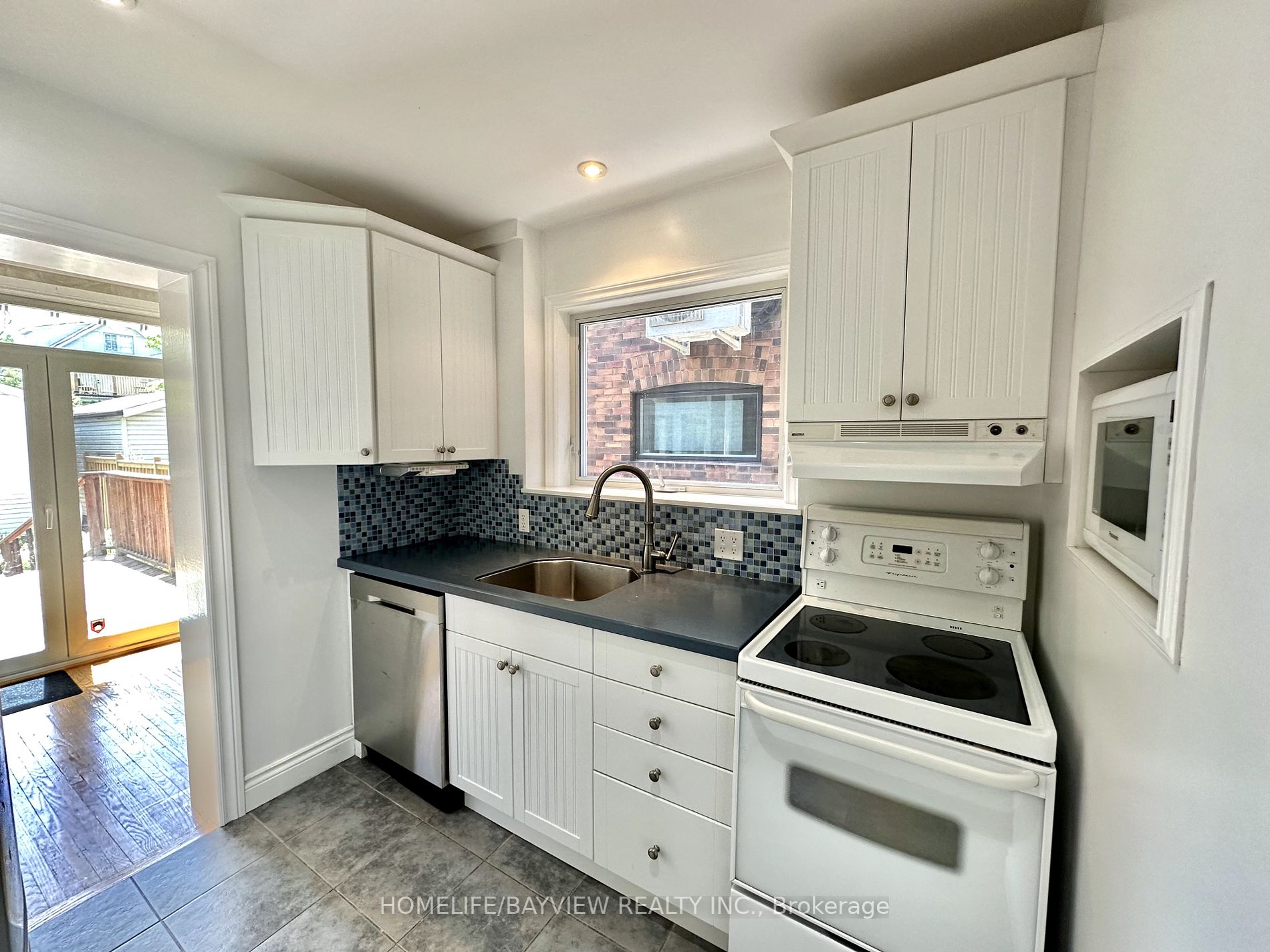 27 Cranbrooke Avenue