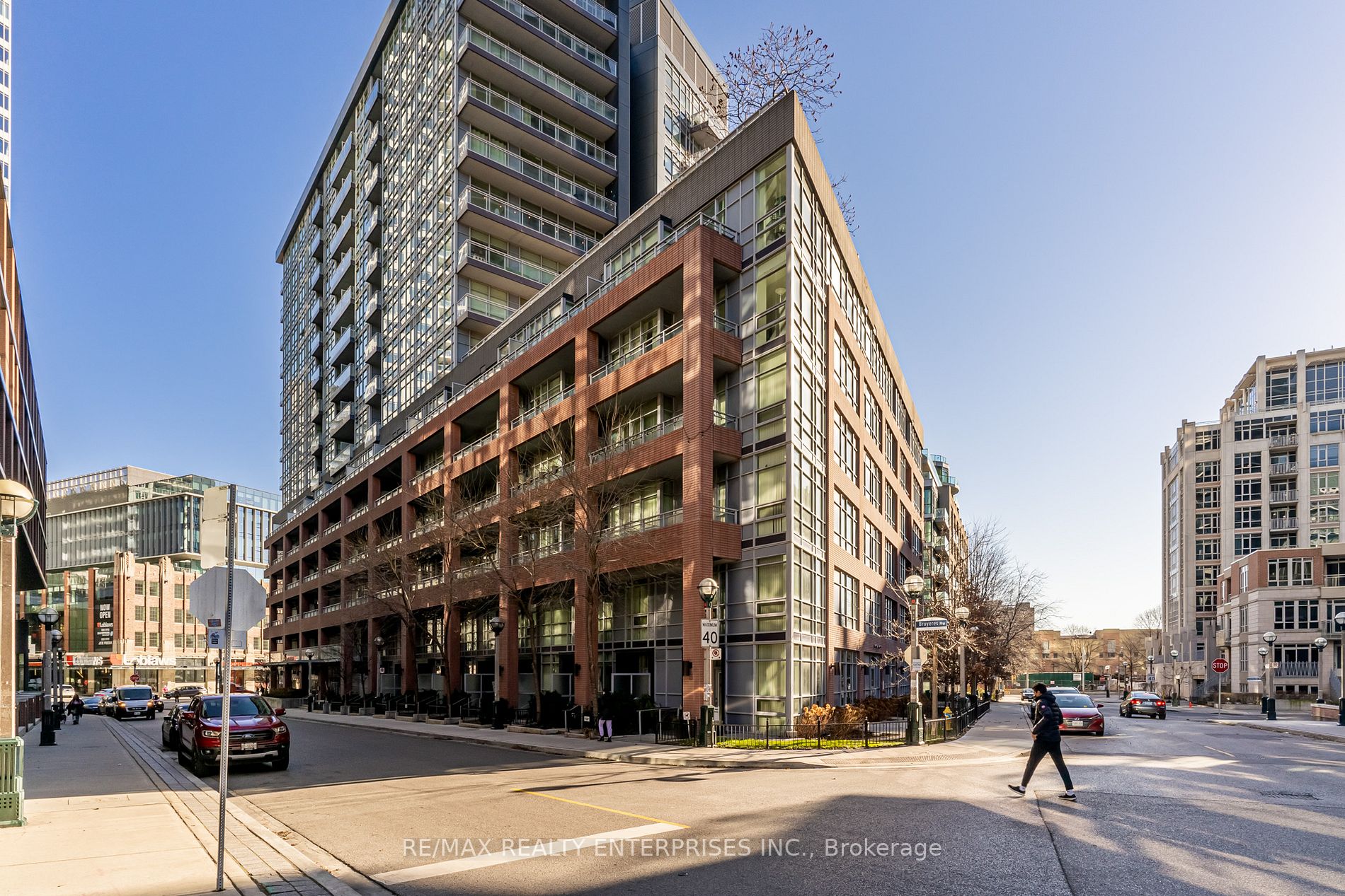 15 Bruyeres Mews, #601
