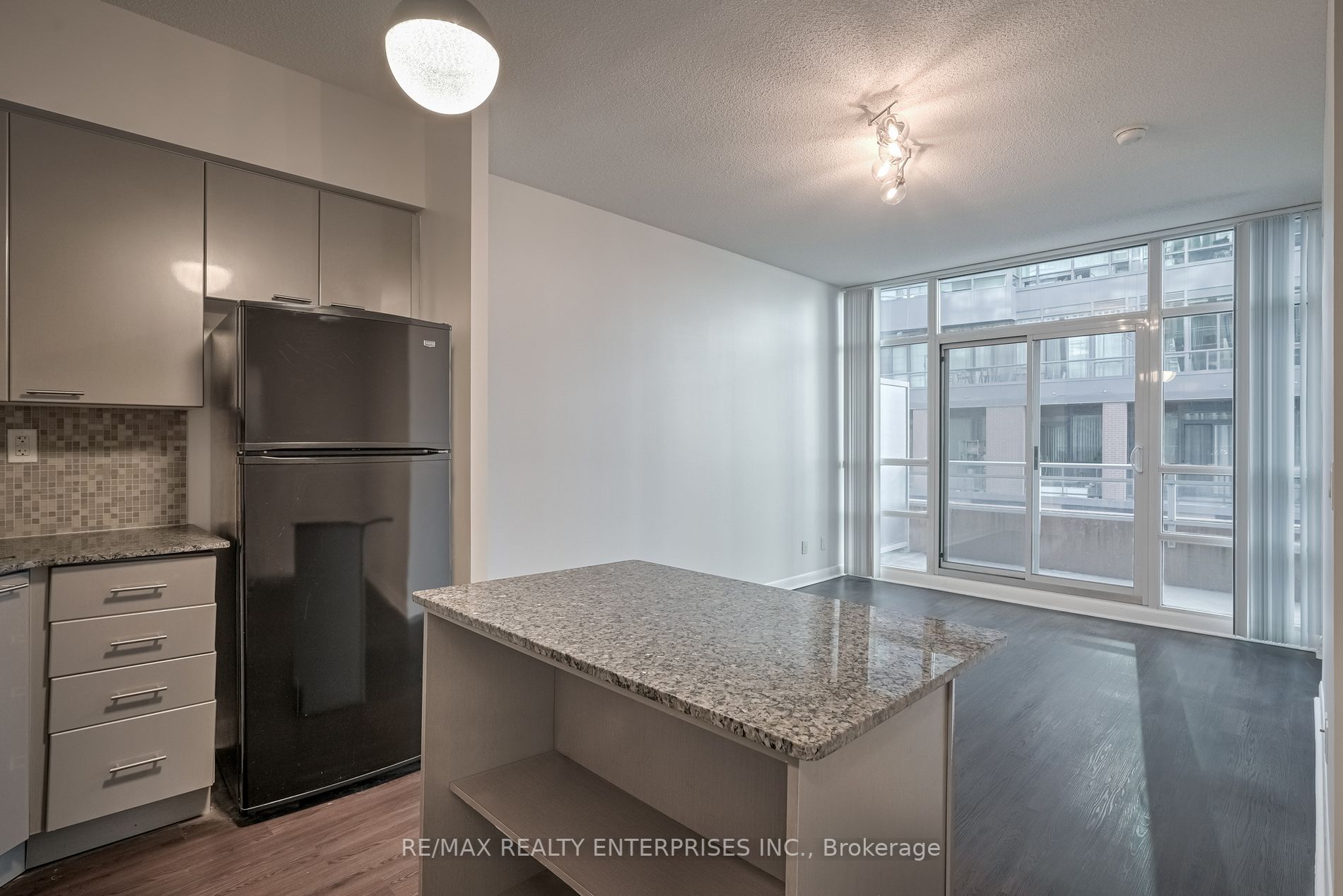 15 Bruyeres Mews, #601