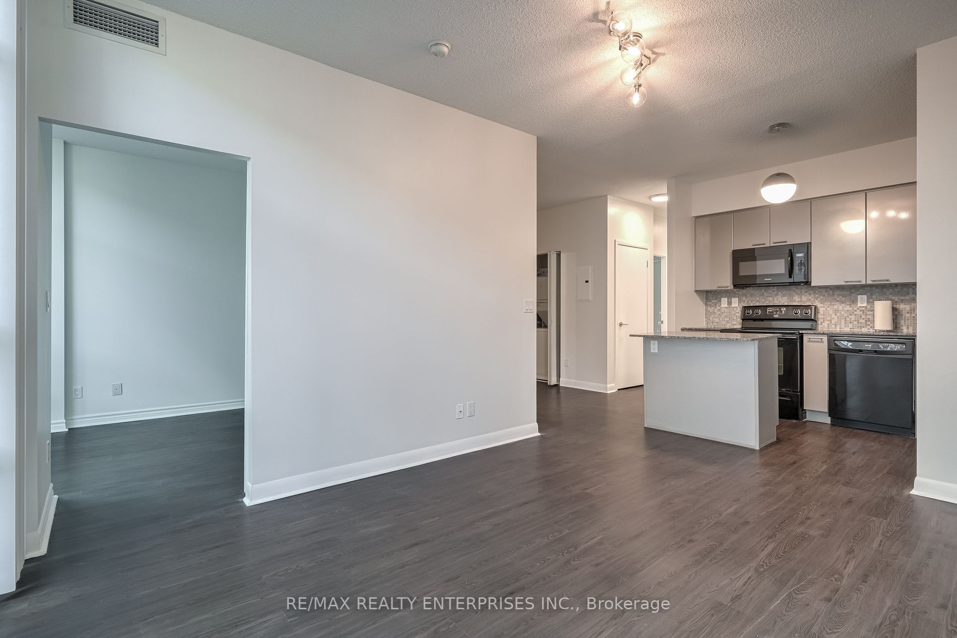 15 Bruyeres Mews, #601