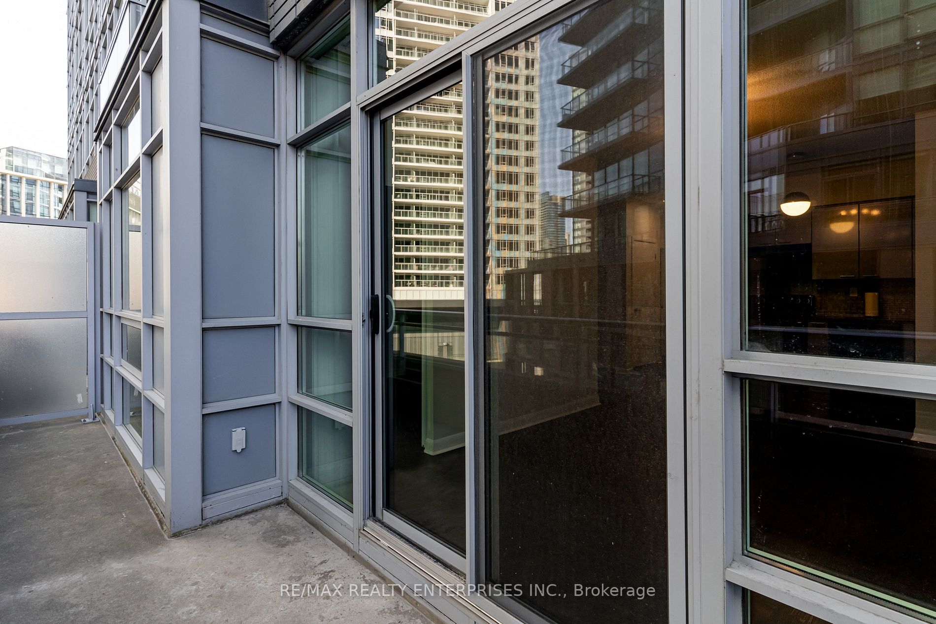 15 Bruyeres Mews, #601