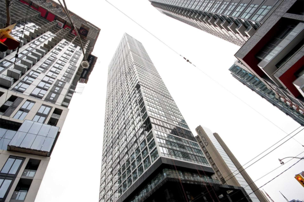 181 Dundas St E, Toronto