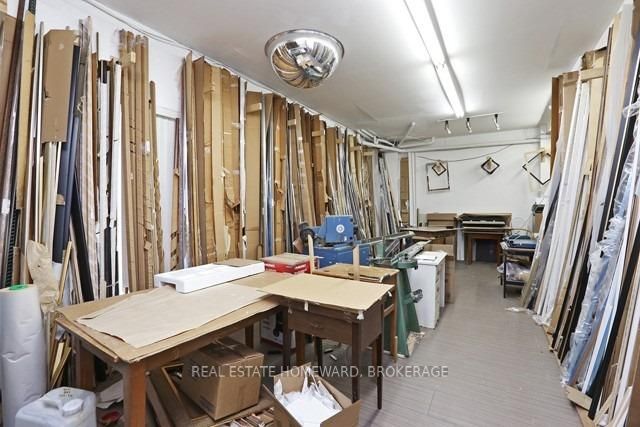 Listing C5986057 - Large Photo # 9