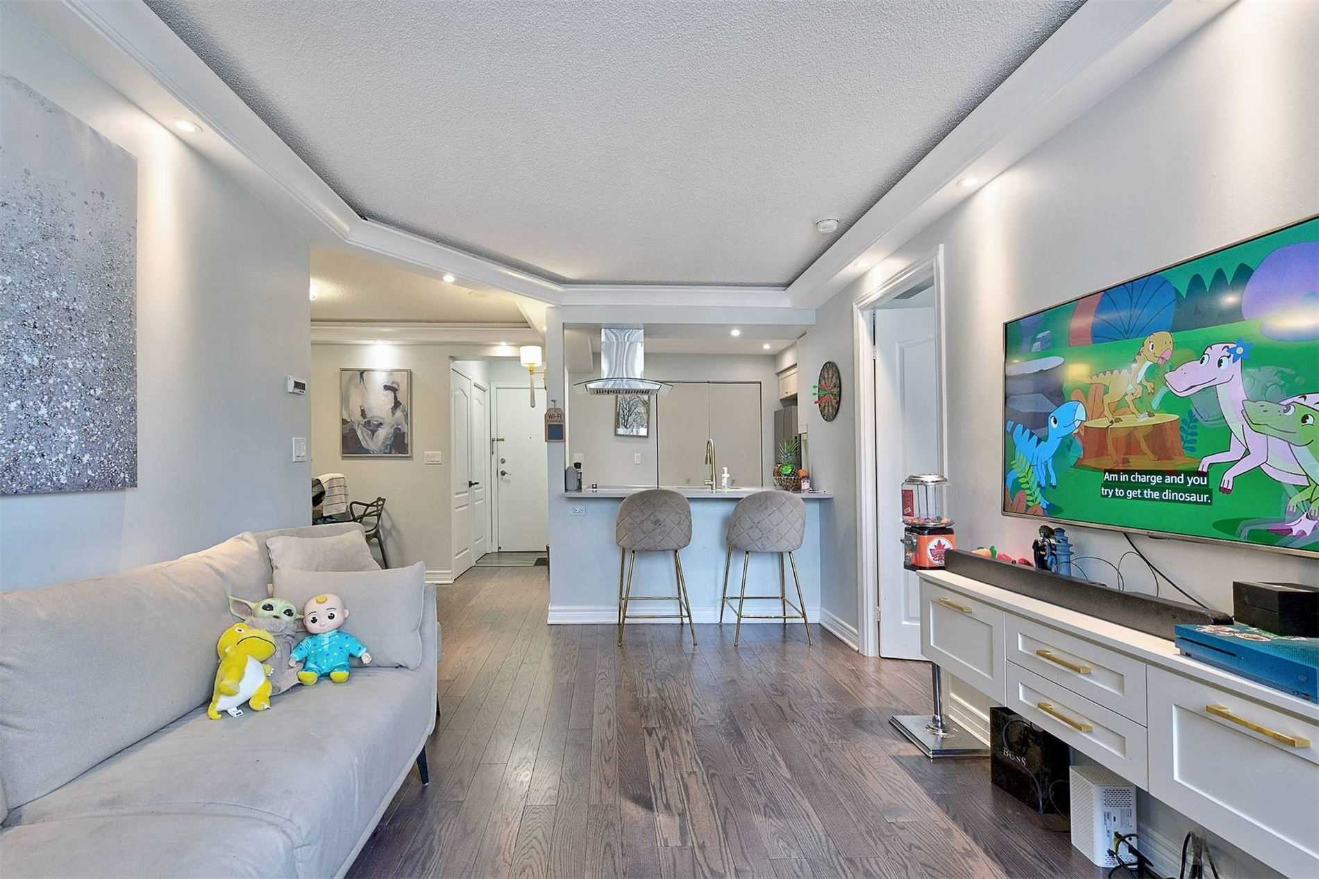 5418 Yonge Street, #901