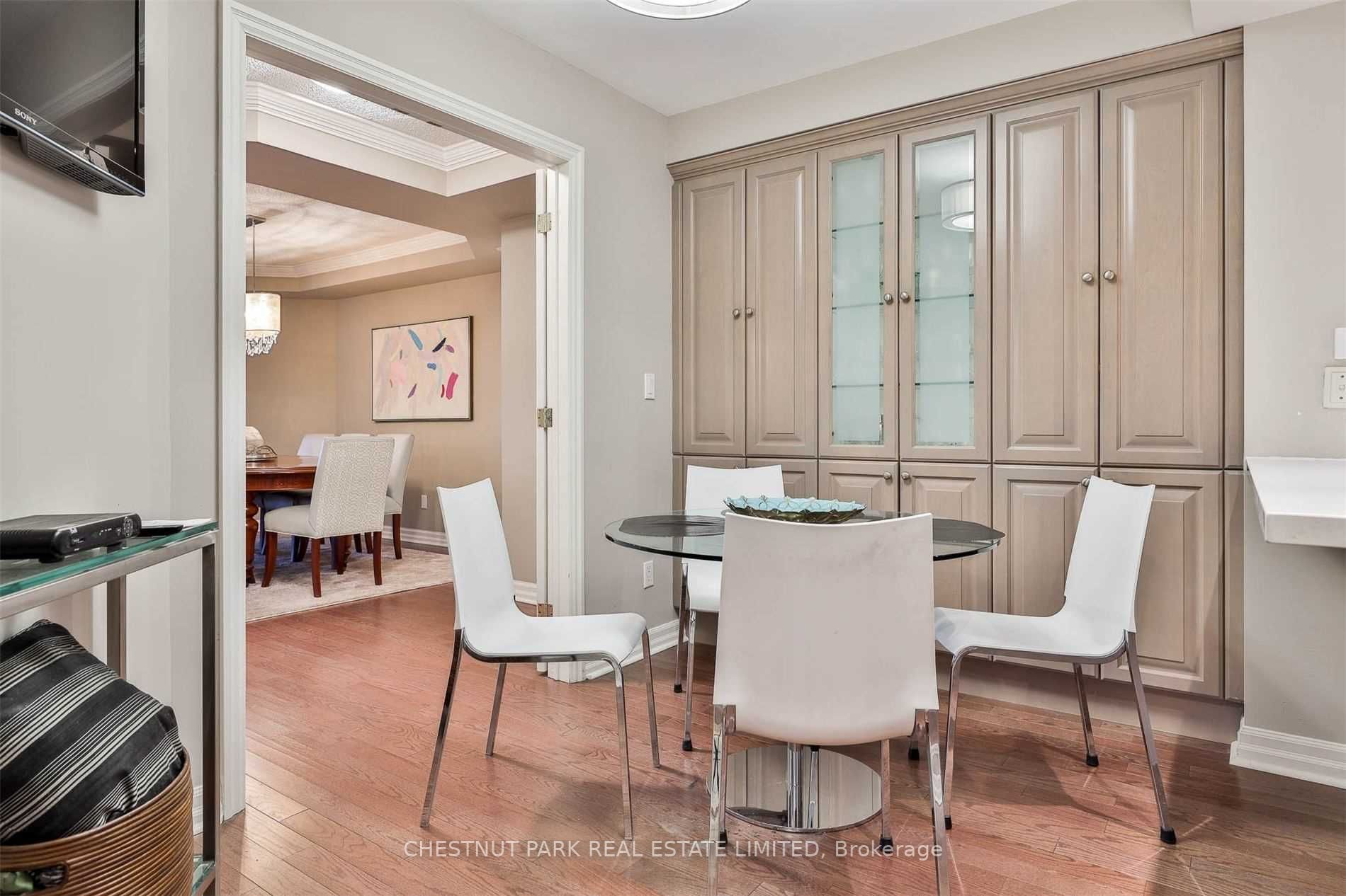 2727 Yonge St, #711