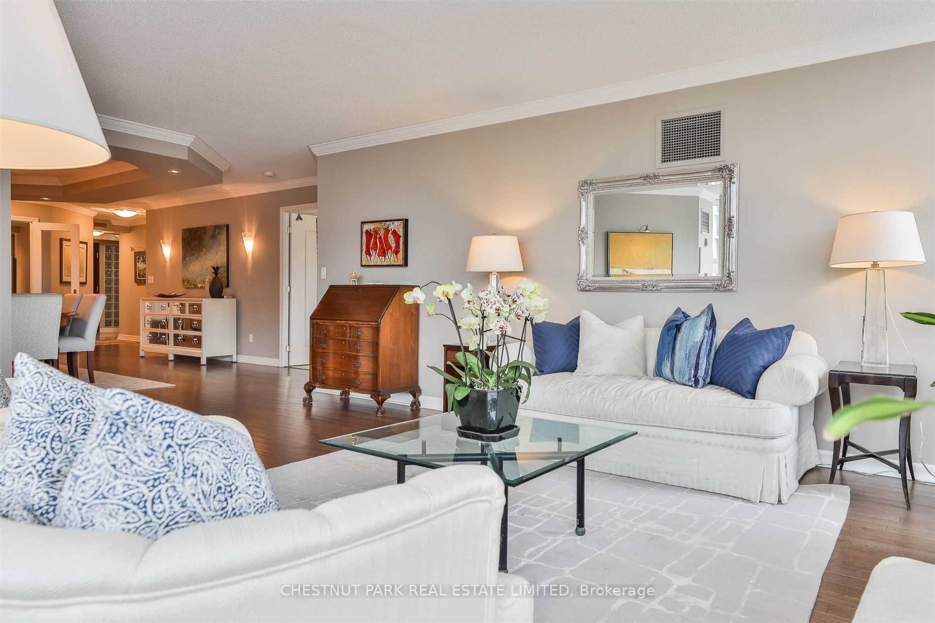 2727 Yonge St, #711