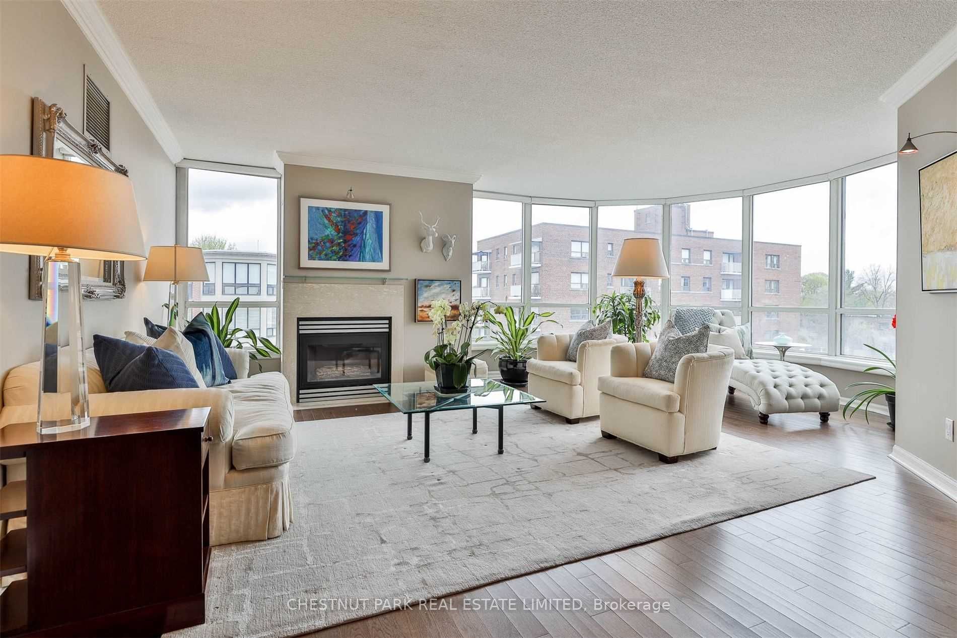 2727 Yonge St, #711