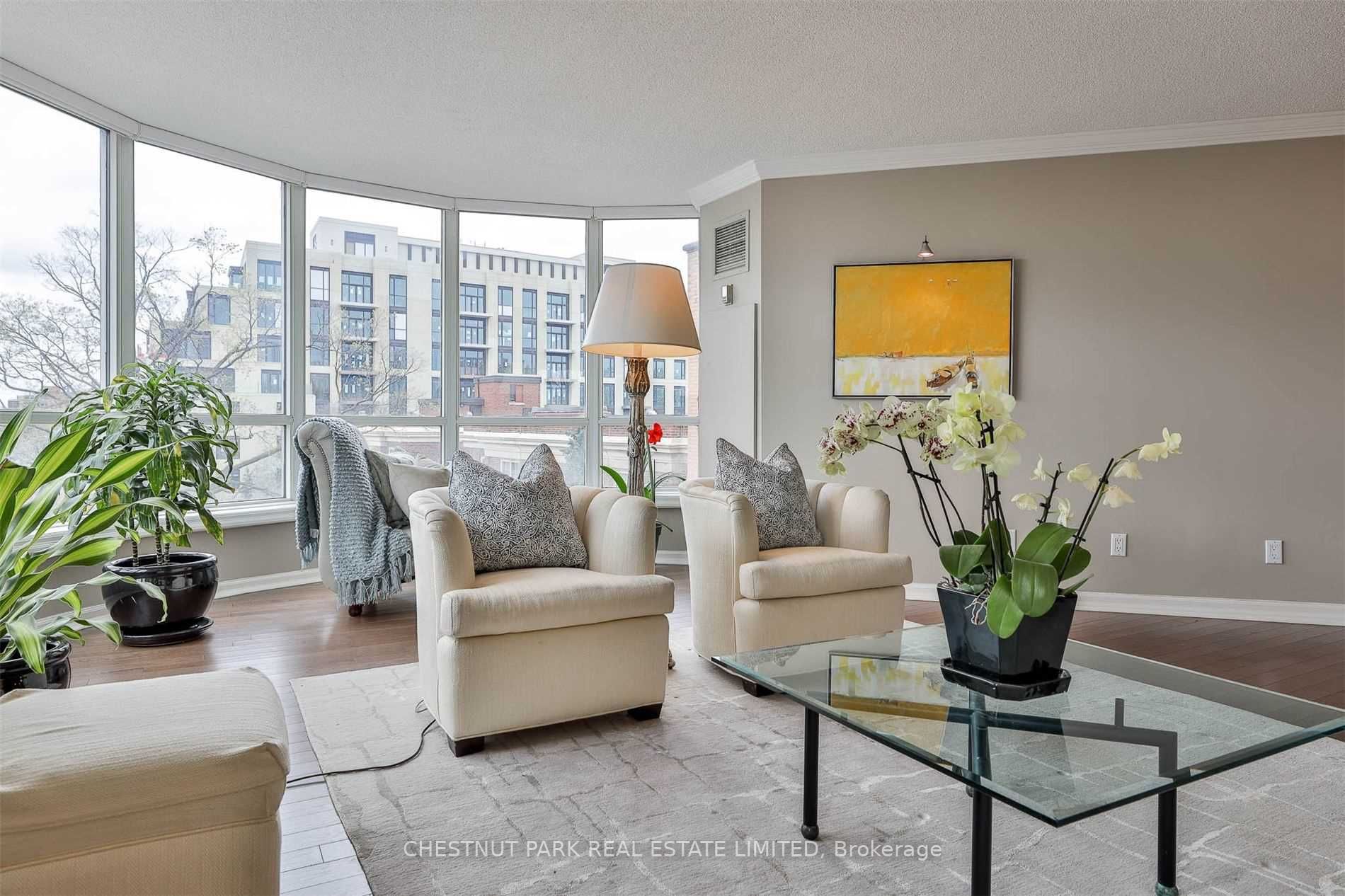 2727 Yonge St, #711