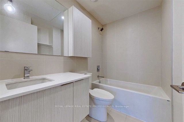 Listing C5986692 - Large Photo # 4