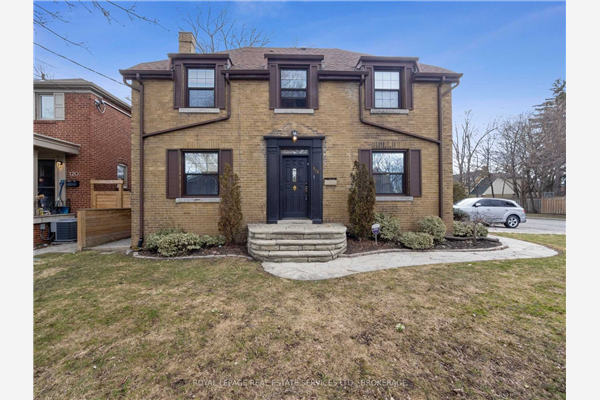 118 Armour Blvd, Toronto