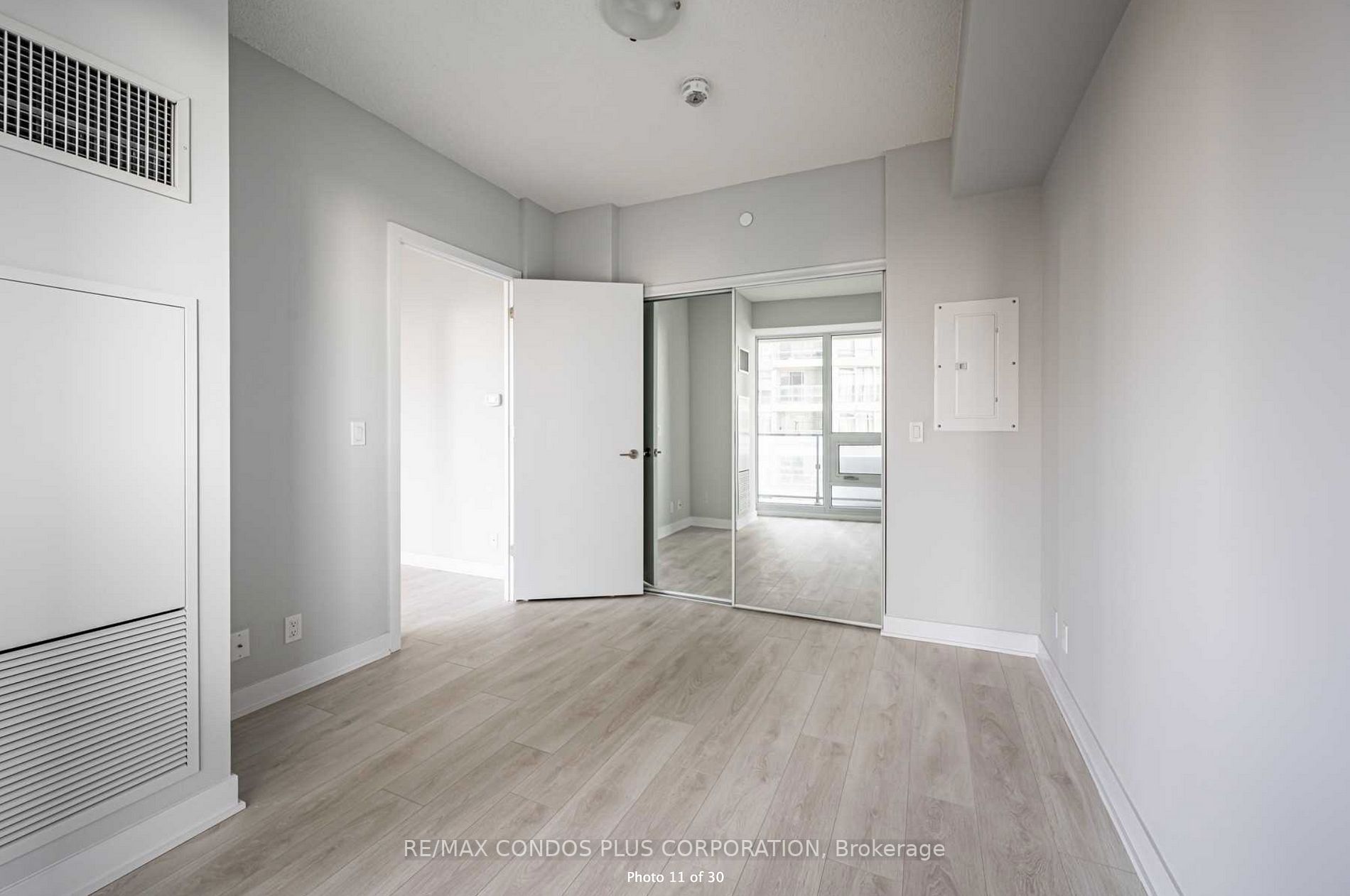 2221 Yonge Street, #2006