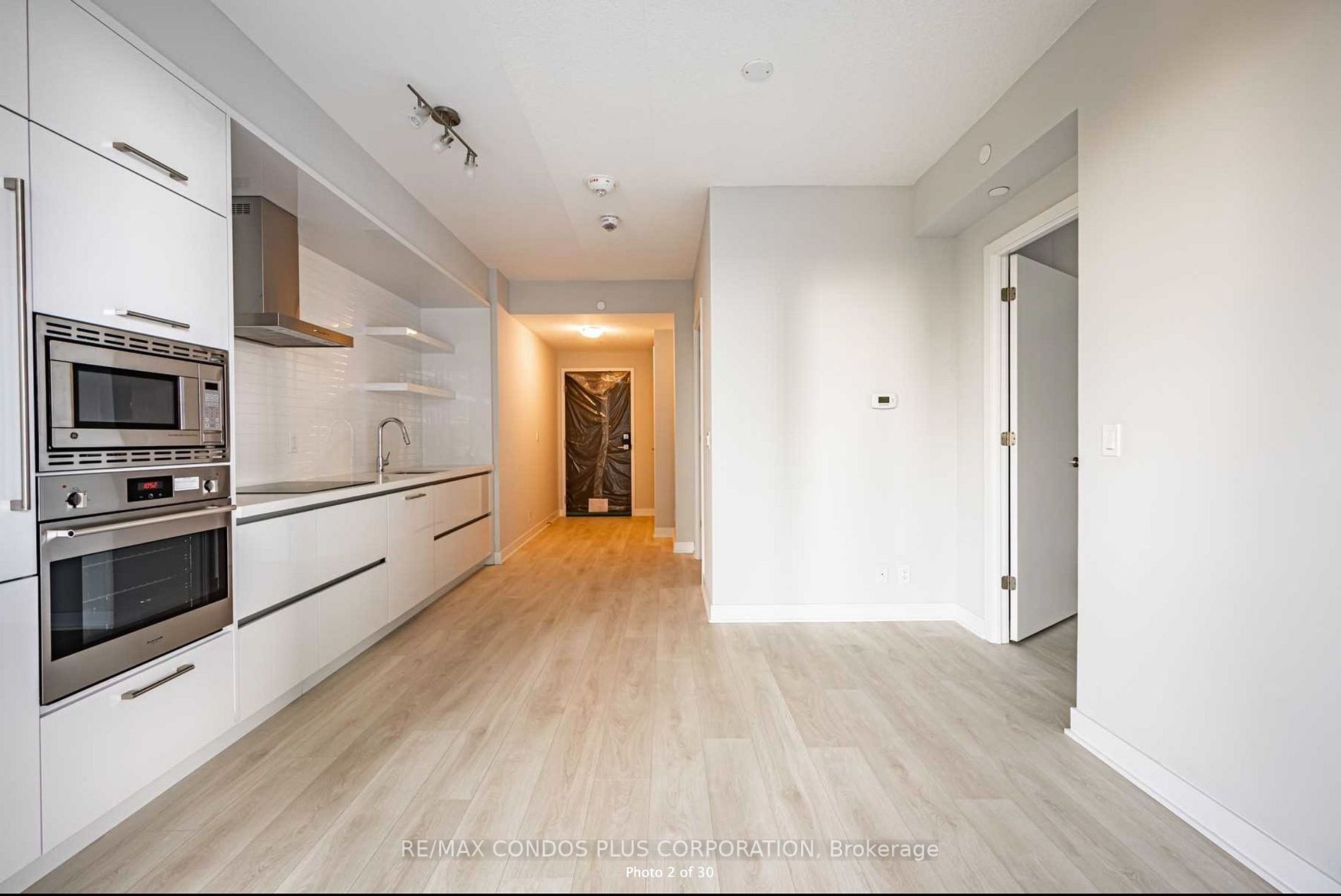 2221 Yonge Street, #2006