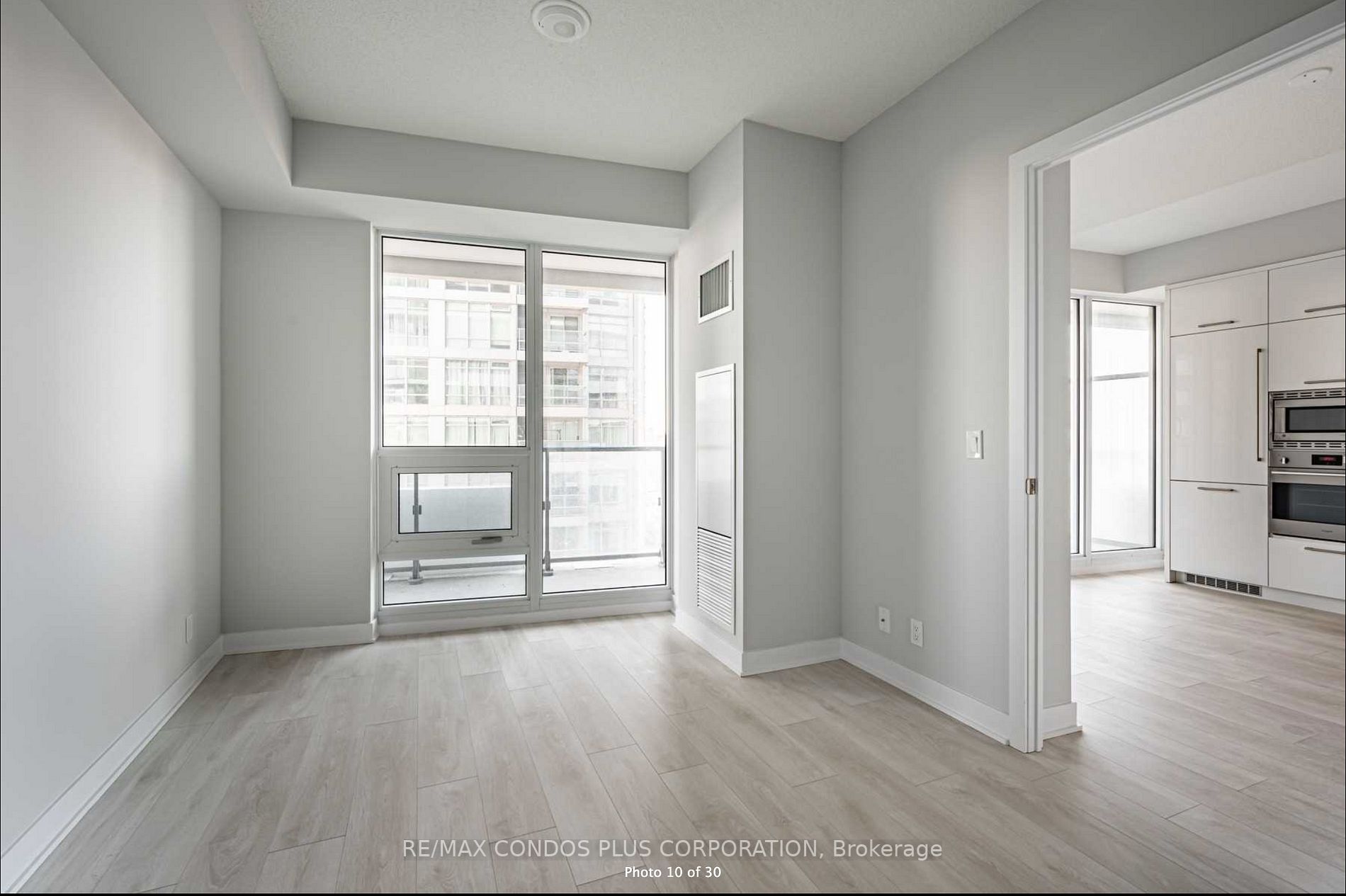 2221 Yonge Street, #2006