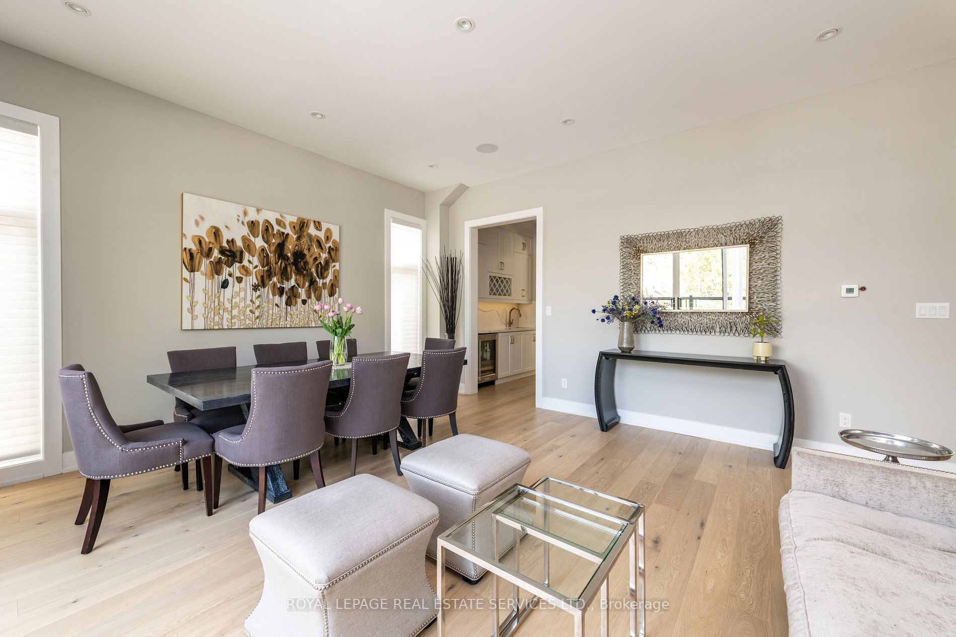 23 Anndale Dr