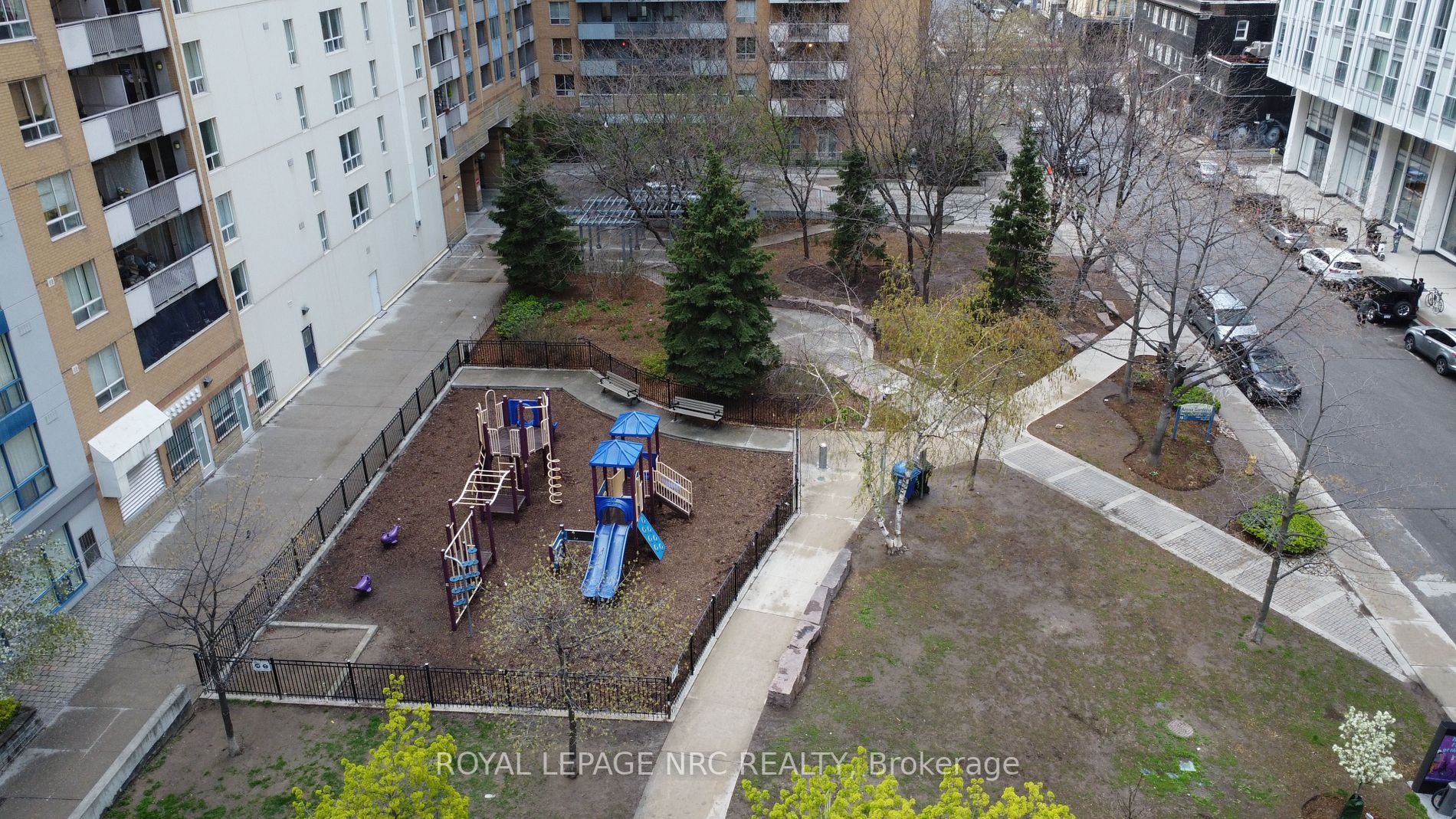 Listing C5987784 - Large Photo # 33