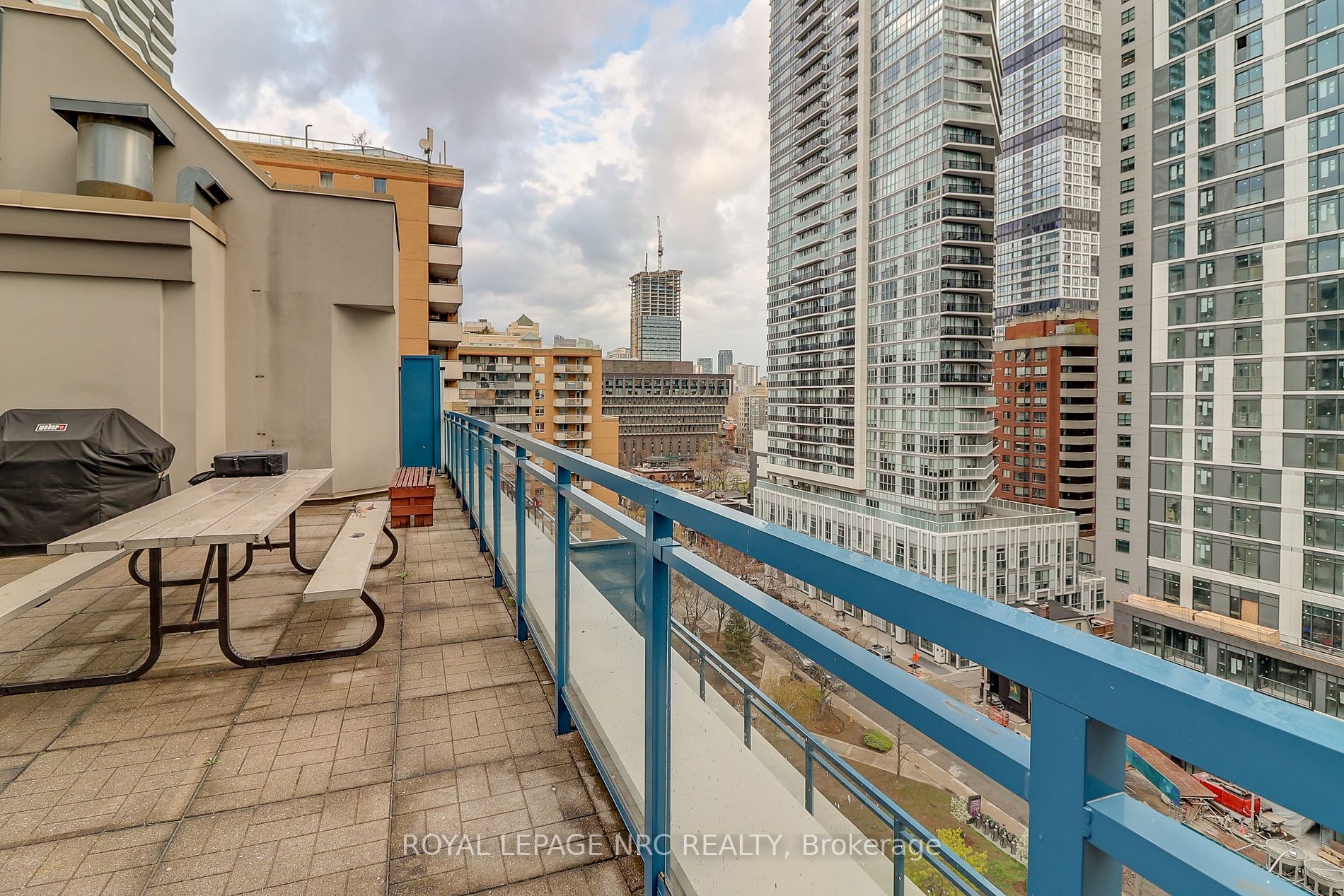 Listing C5987784 - Large Photo # 29