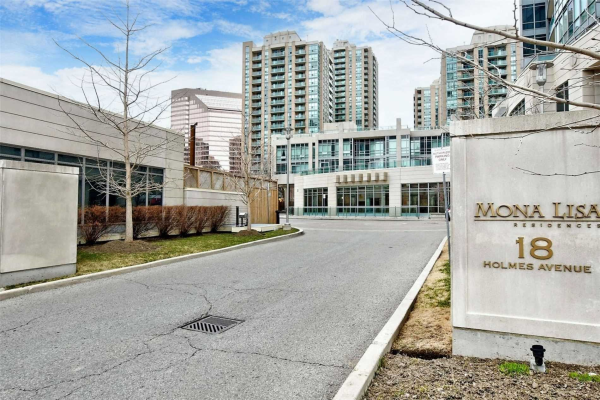 18 Holmes Ave, Toronto