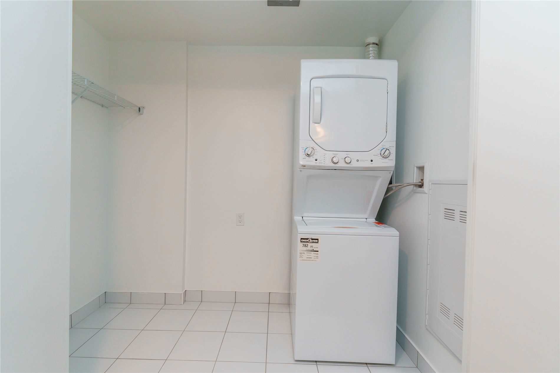 18 Maitland Terr, #408