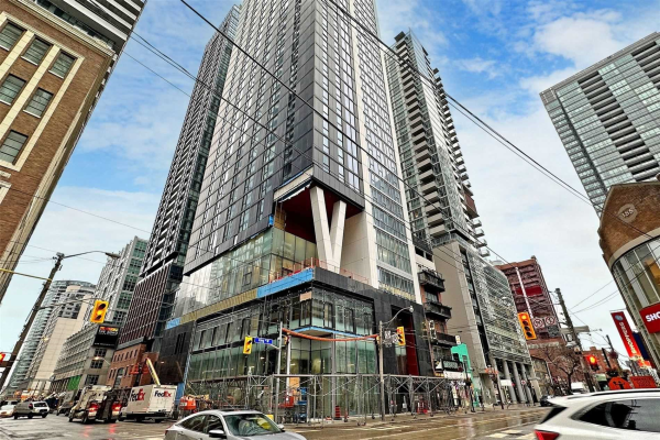 357 King St W, Toronto