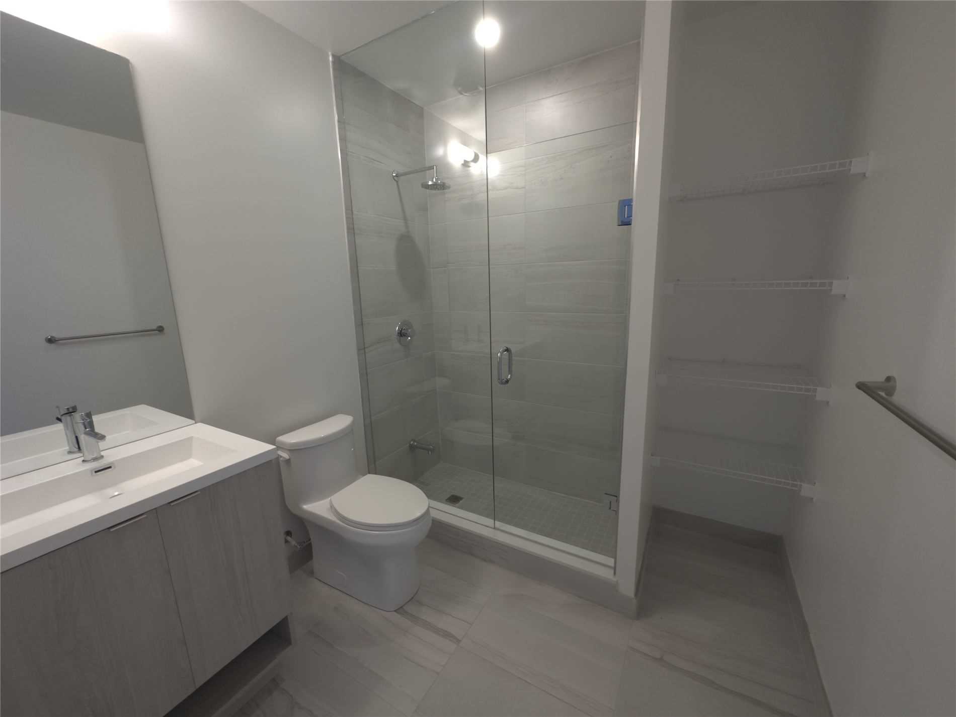 138 Downes Street, #4001