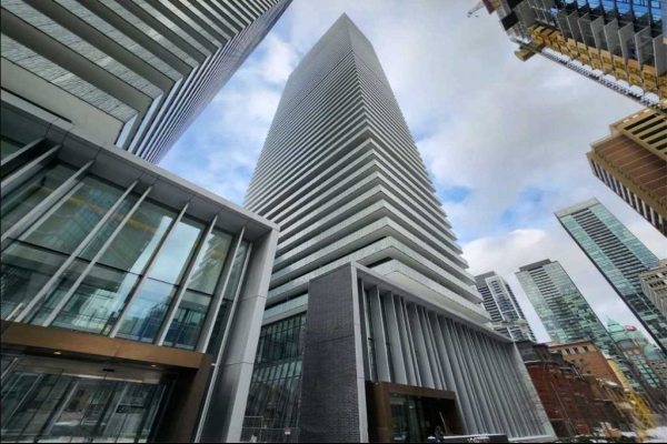 50 Charles St E, Toronto