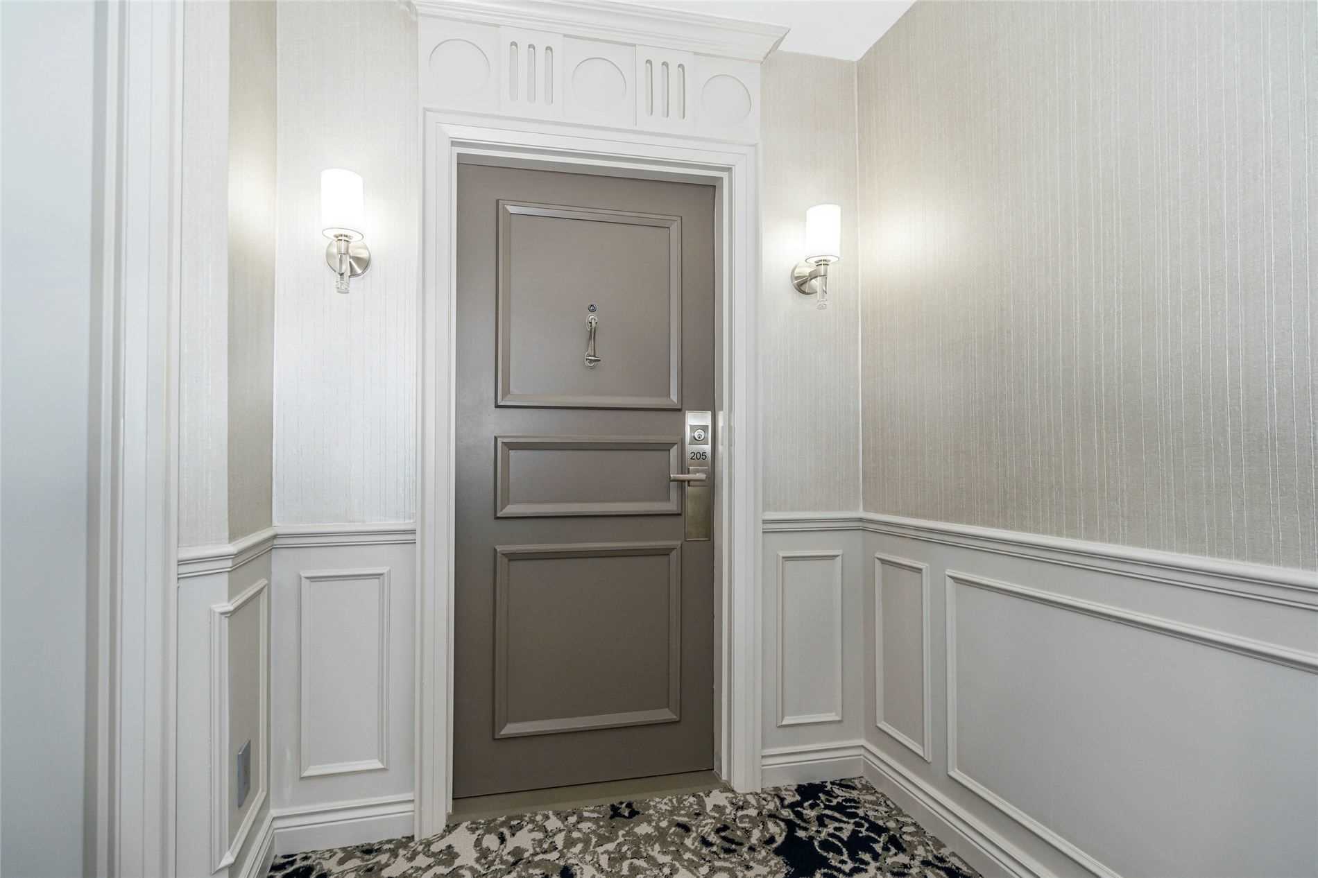 3800 Yonge St, #205