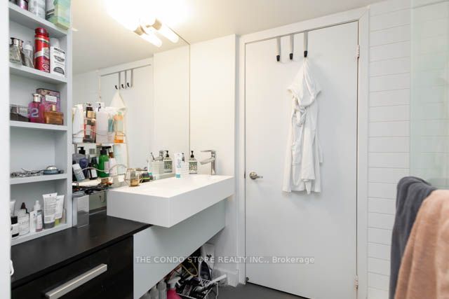 38 Dan Leckie Way, #3007