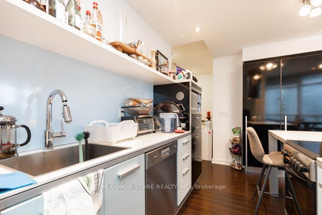 38 Dan Leckie Way, #3007