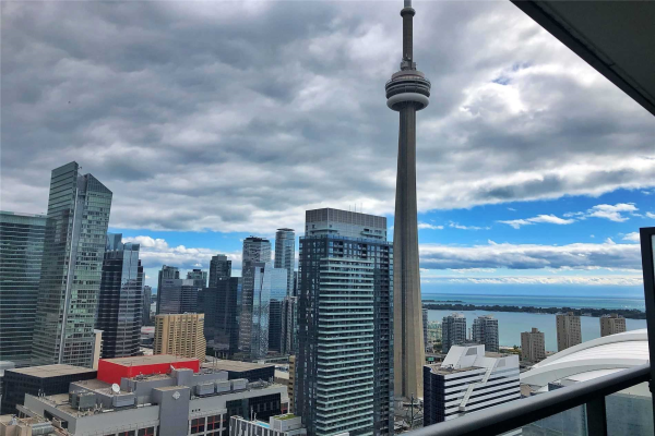 88 Blue Jays Way, Toronto