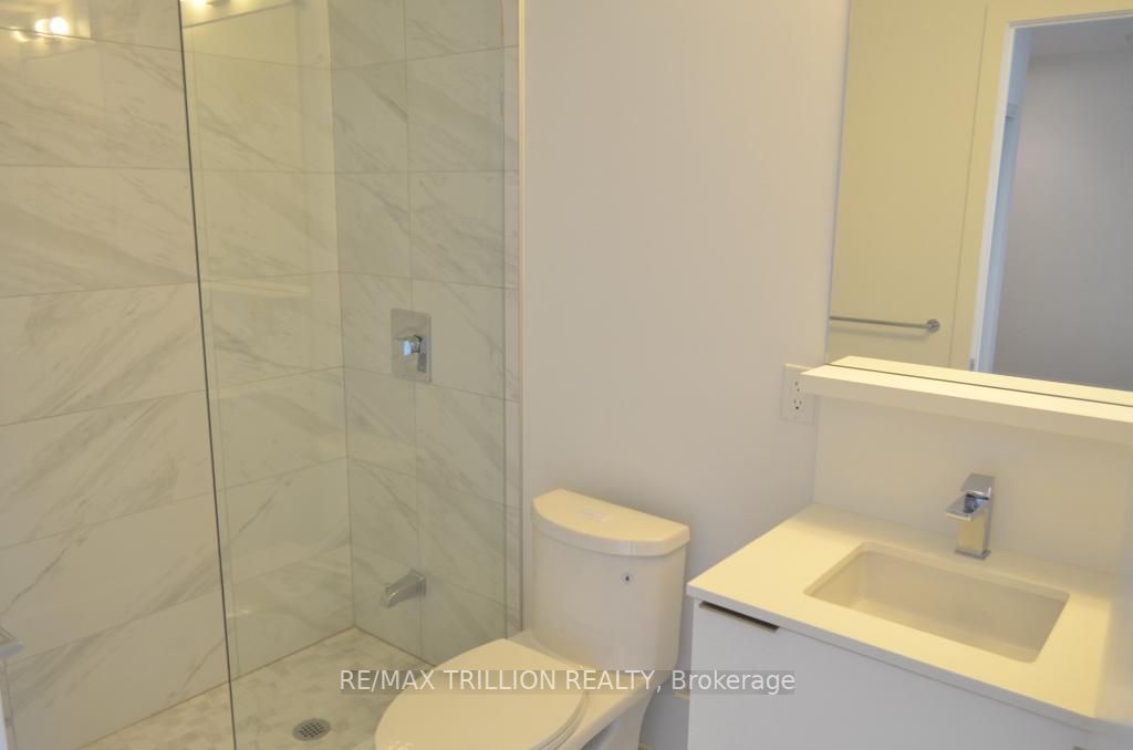 85 Wood St, #820