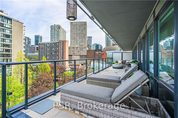 825 Church St, Toronto