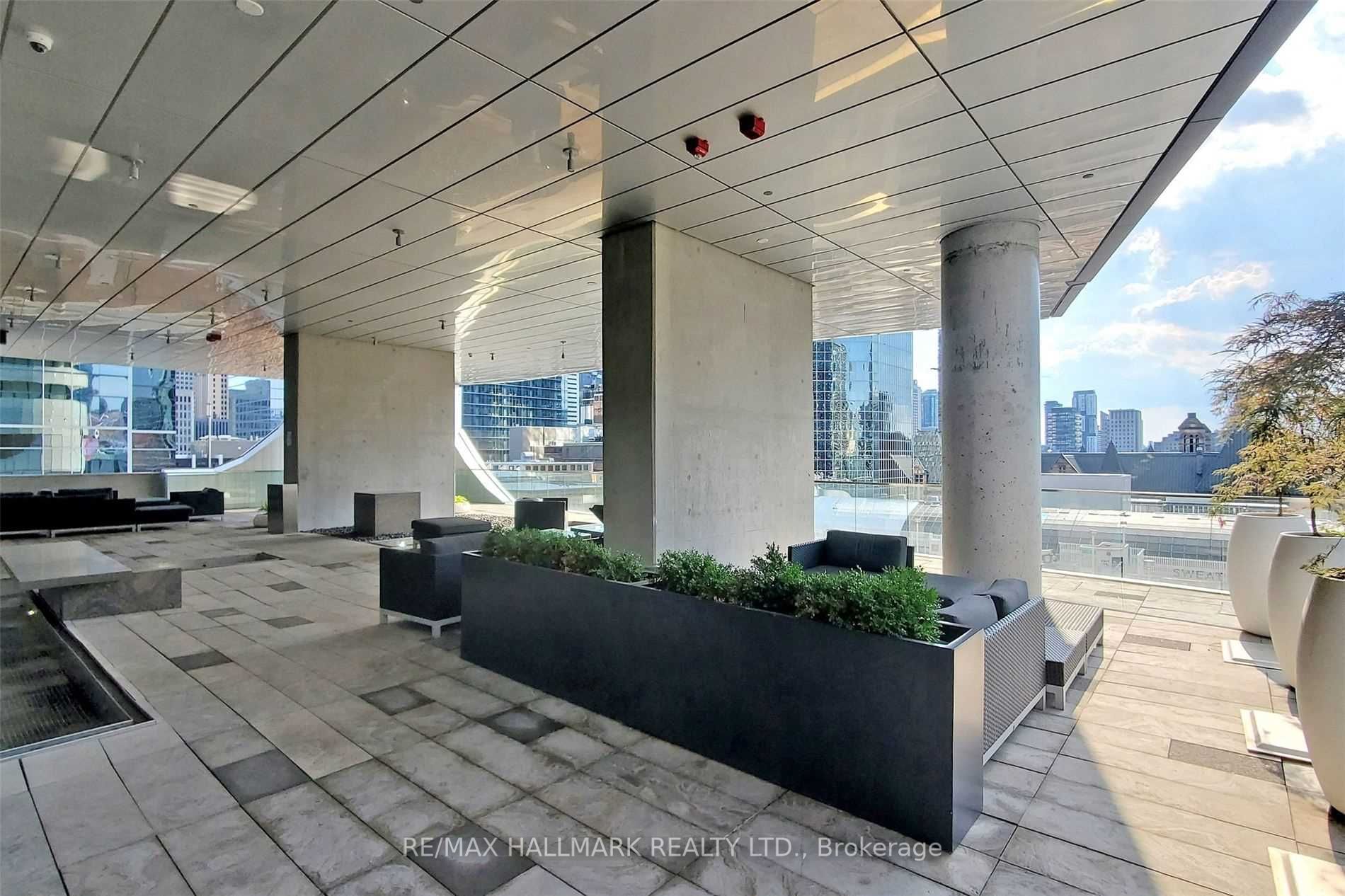 197 Yonge St, #3114