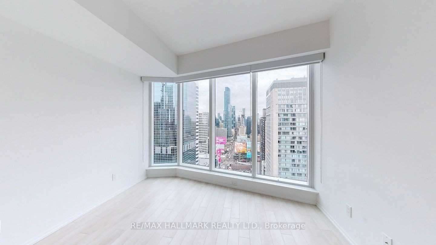 197 Yonge St, #3114