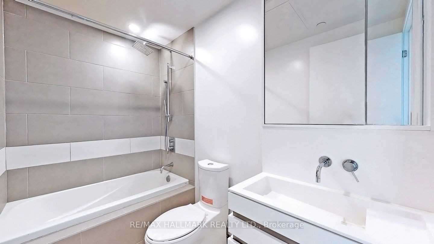 197 Yonge St, #3114