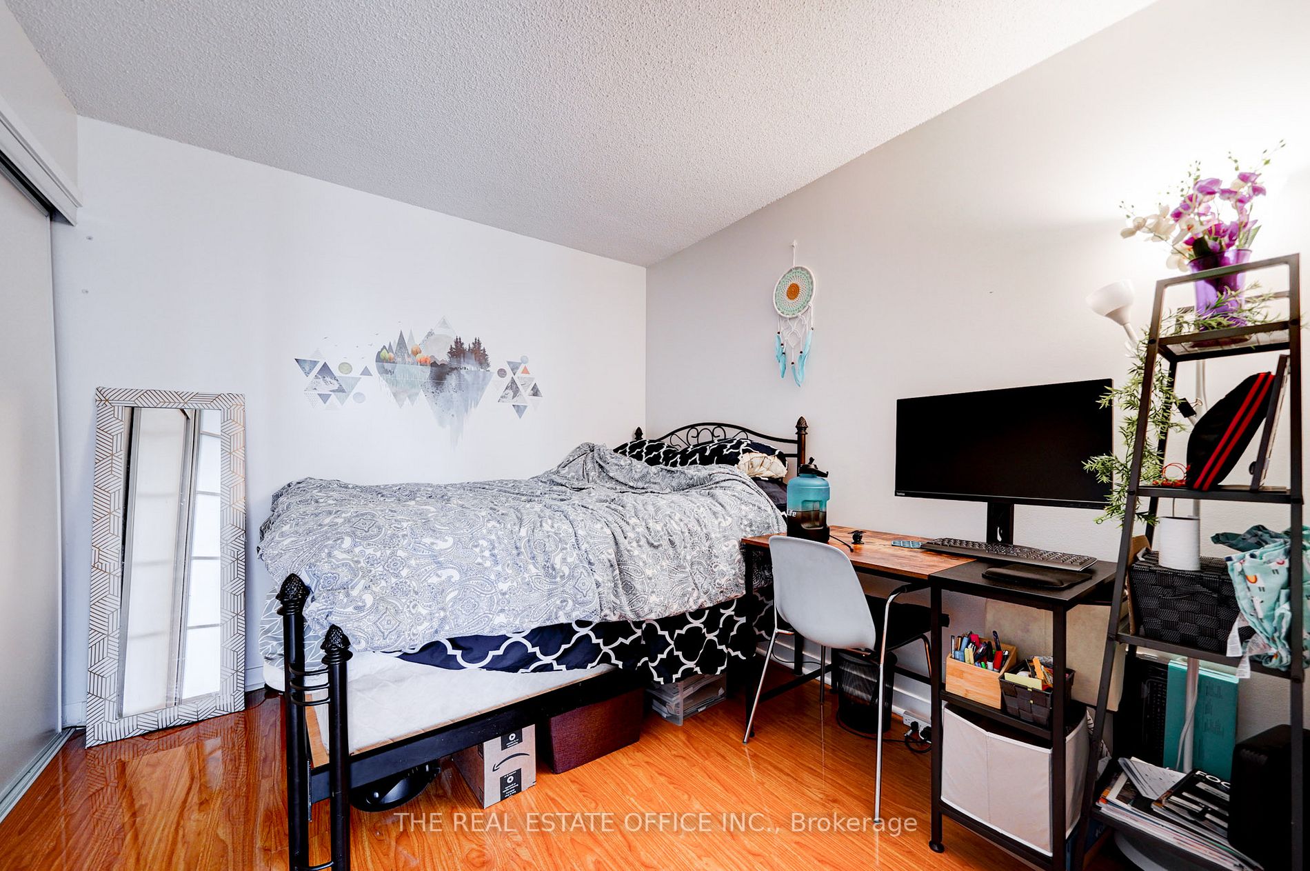 11 Brunel Crt, #3305