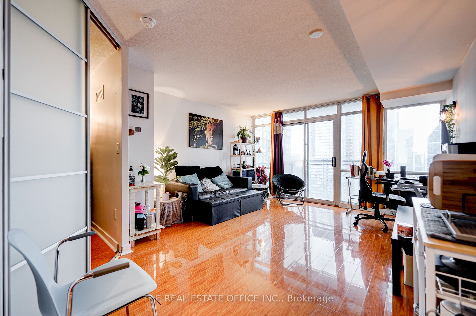 11 Brunel Crt, #3305