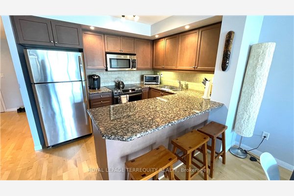 15 Stafford St, Toronto