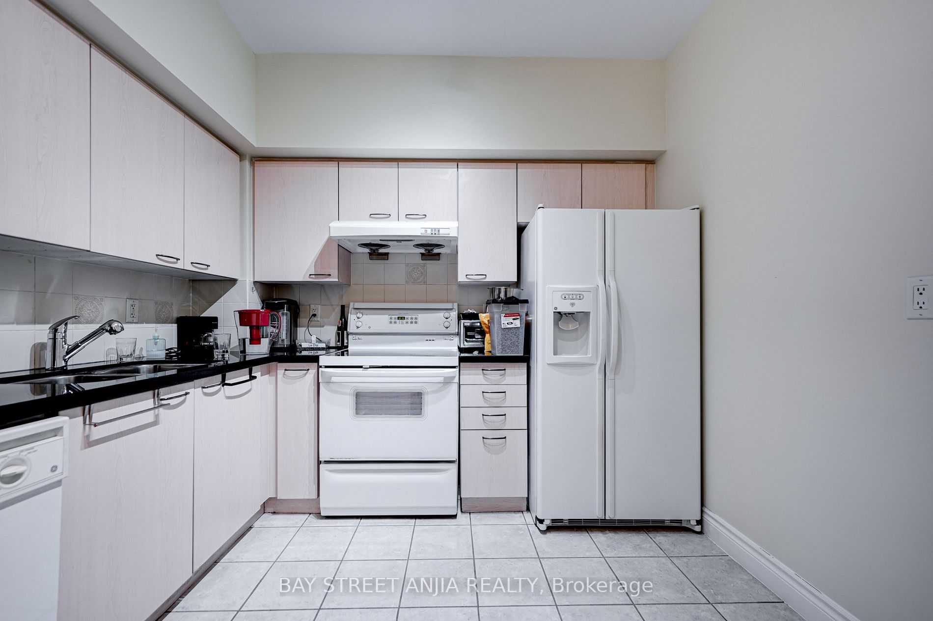 2 Clairtell Rd, #Rg-6