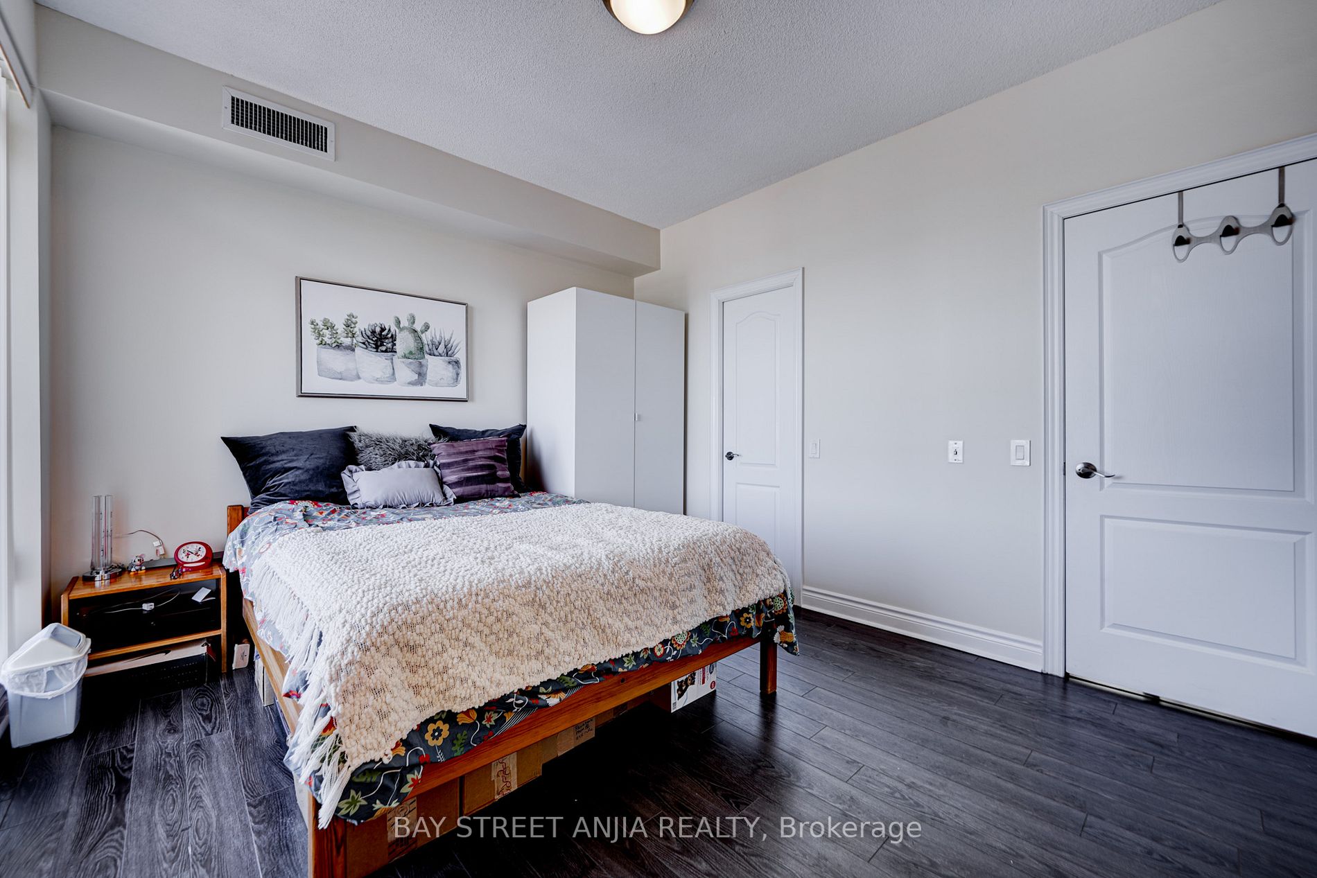 2 Clairtell Rd, #Rg-6