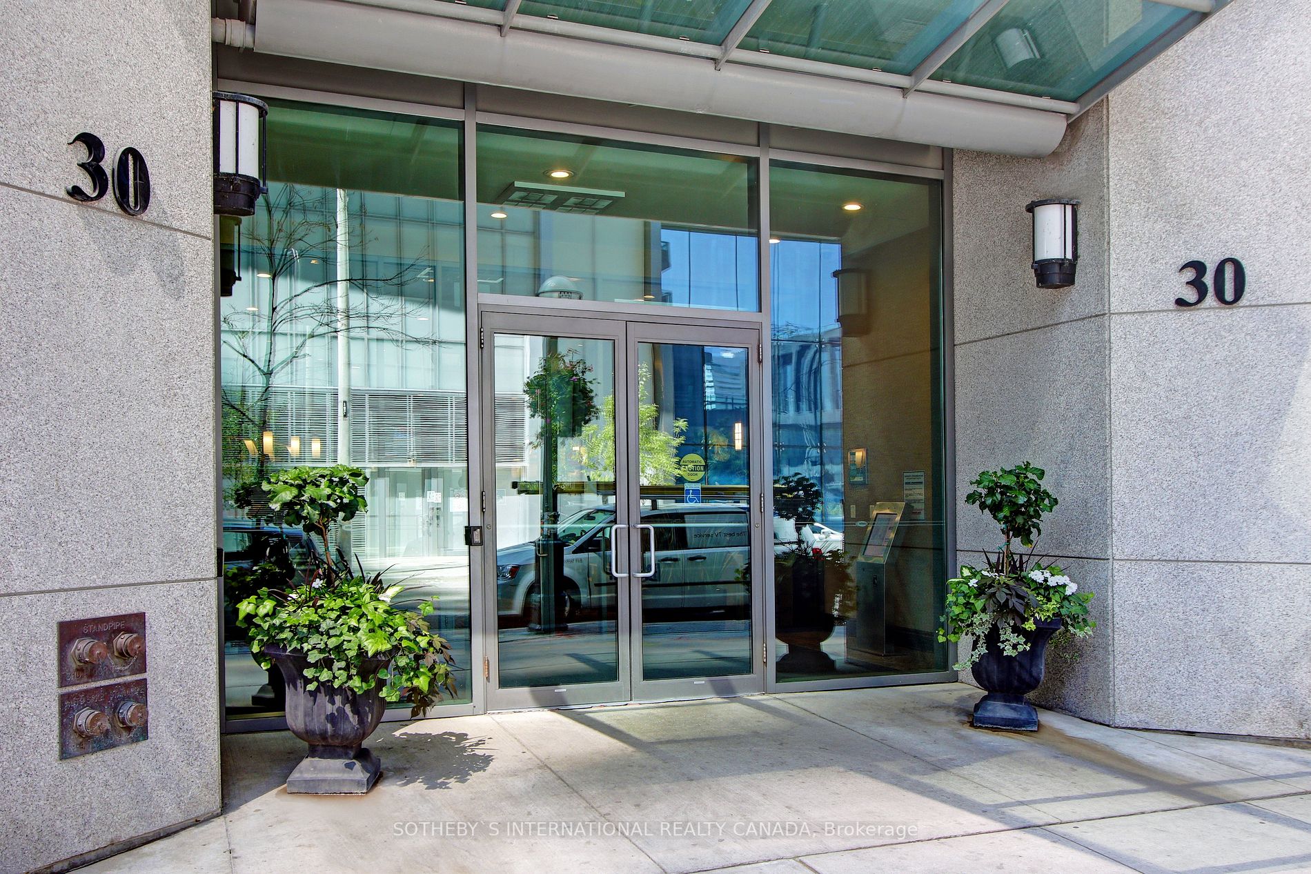 30 Grand Trunk Cres, #3507